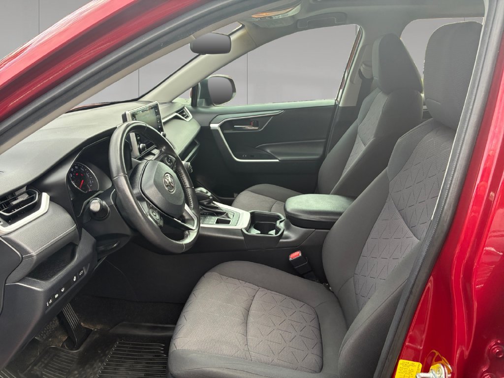 Used 2020 Toyota RAV4 XLE w/ Convenience Package AWD/4WD image 10