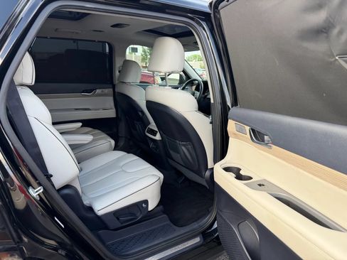 Used 2021 Hyundai Palisade Limited FWD image 10