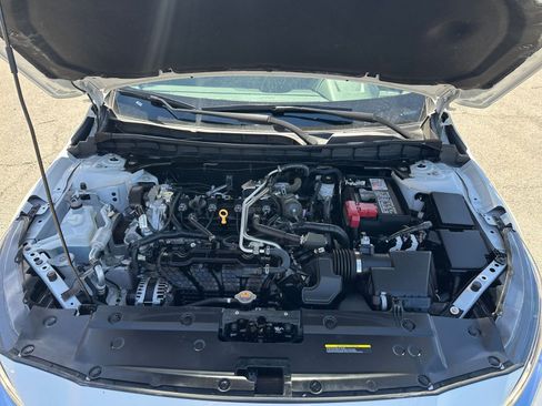 Used 2025 Nissan Altima 2.5 SV image 32