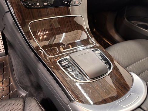 Used 2022 Mercedes-Benz GLC 300 4MATIC Coupe image 14