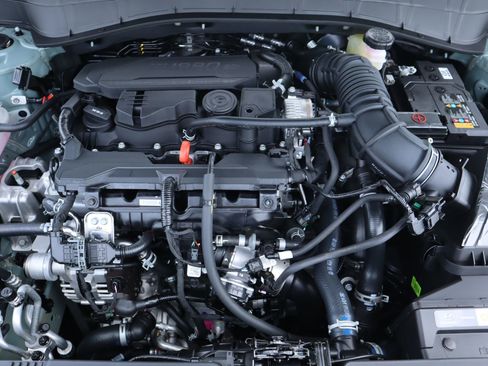 New 2026 Hyundai Kona SEL Premium FWD image 18