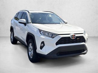 Certified 2020 Toyota RAV4 XLE w/ Convenience Package FWD video 3