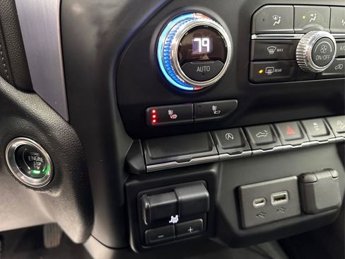 Used 2019 GMC Sierra 1500 Elevation w/ Elevation Value Package image 30