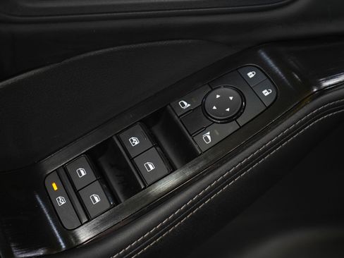 Used 2023 Nissan Rogue SV w/ SV Premium B Package FWD image 22