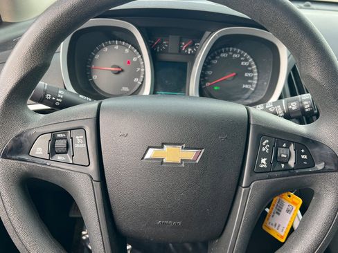 Used 2015 Chevrolet Equinox LS image 19