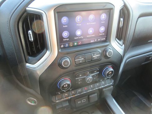 Certified 2019 Chevrolet Silverado 1500 LTZ AWD/4WD image 32