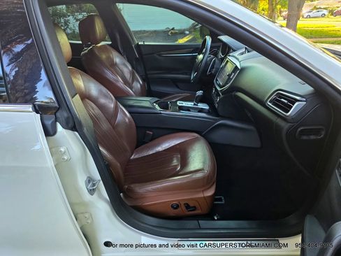 Used 2016 Maserati Ghibli RWD image 5