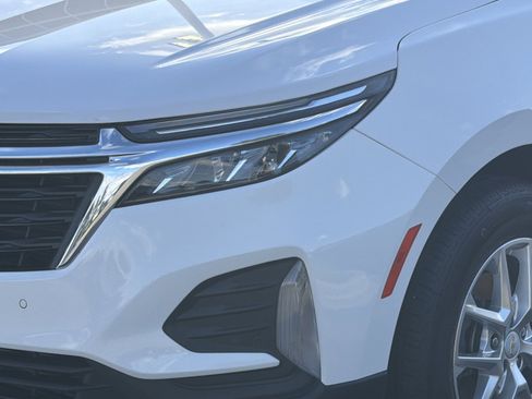 Used 2022 Chevrolet Equinox LT FWD image 8