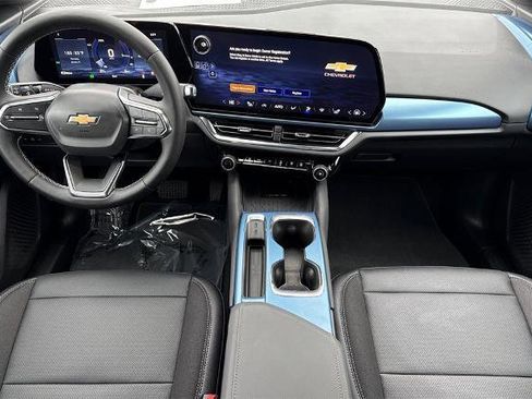 New 2026 Chevrolet Equinox EV LT image 13