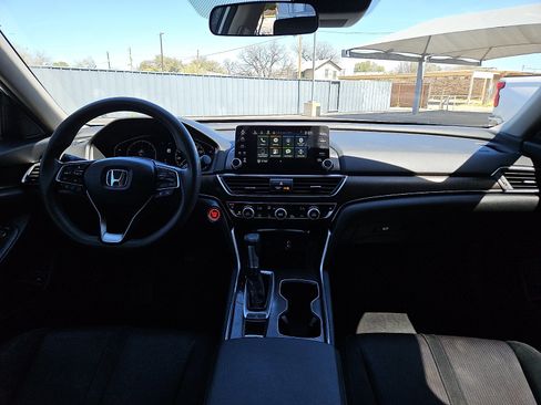 Used 2019 Honda Accord EX image 7