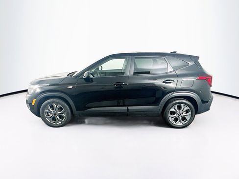 Used 2026 Kia Seltos LX FWD image 4