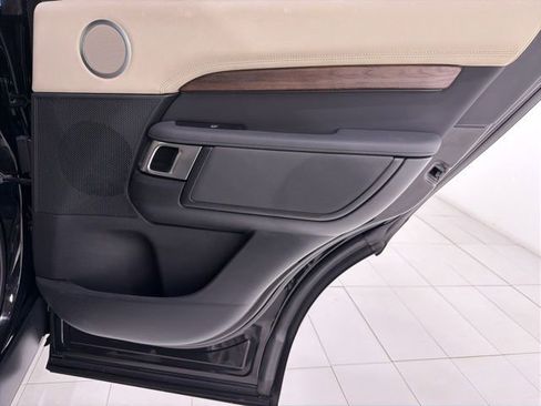 Used 2019 Land Rover Discovery HSE AWD/4WD image 23