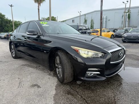 Used 2017 INFINITI Q50 Signature Edition w/ Cargo Package (L95) RWD image 3