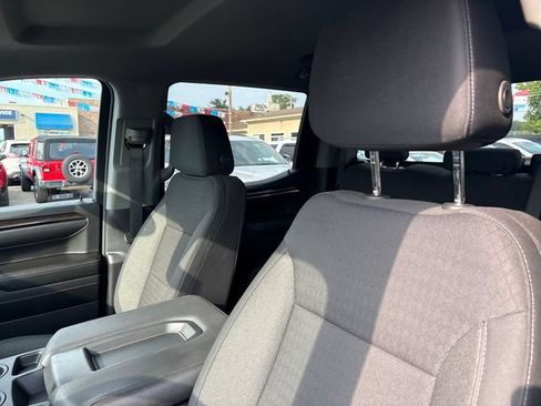 Used 2024 Chevrolet Silverado 1500 LT AWD/4WD image 9