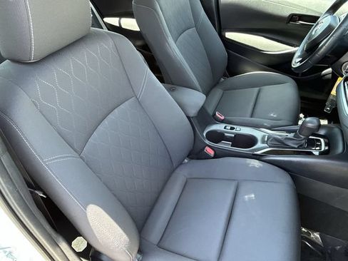 Used 2023 Toyota Corolla LE FWD image 11