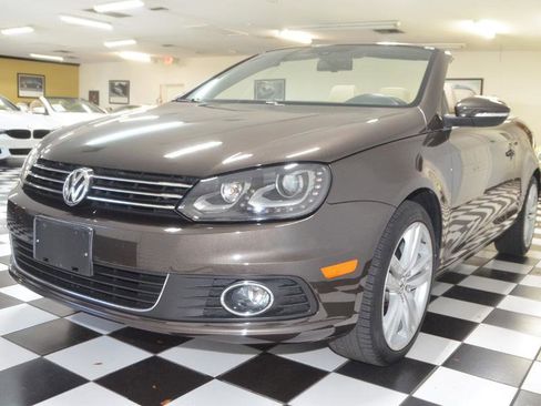 Used 2014 Volkswagen Eos Executive image 5