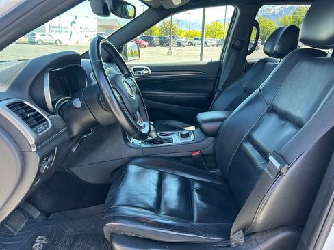 Used 2018 Jeep Grand Cherokee Limited AWD/4WD image 26