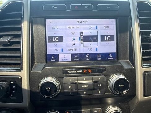 Used 2020 Ford F150 Lariat w/ Equipment Group 502A Luxury AWD/4WD image 18