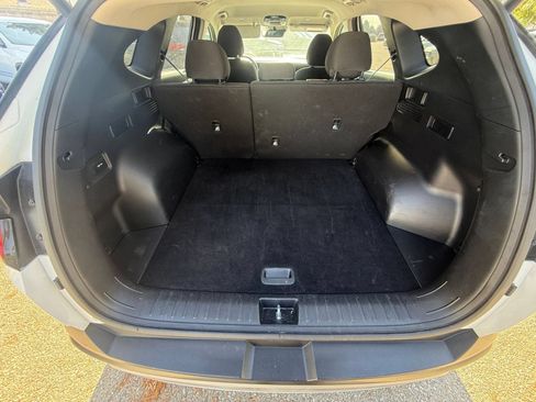 Used 2025 Hyundai Tucson SEL FWD image 32