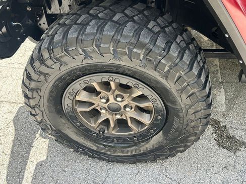 Used 2022 Jeep Wrangler Unlimited Rubicon w/ Trailer Tow Package AWD/4WD image 17