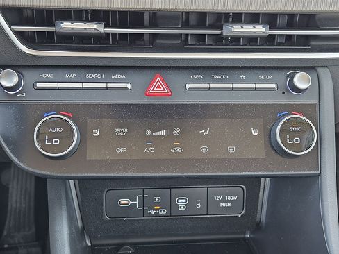 Used 2025 Hyundai Sonata SEL FWD image 16
