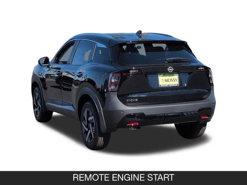 New 2026 Nissan Kicks SV w/ SV Premium Package image 7