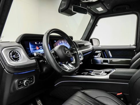 Used 2025 Mercedes-Benz G 63 AMG 4MATIC image 39