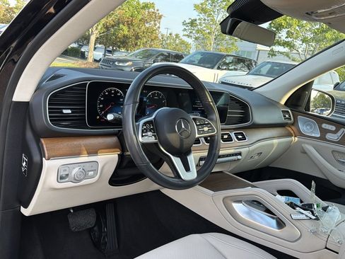 Used 2021 Mercedes-Benz GLE 350 4MATIC image 10