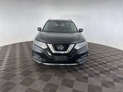 Used 2019 Nissan Rogue S w/ Special Edition Package FWD image 2