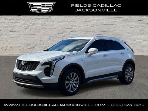 Used 2021 Cadillac XT4 Premium Luxury w/ Cold Weather Package FWD image 1