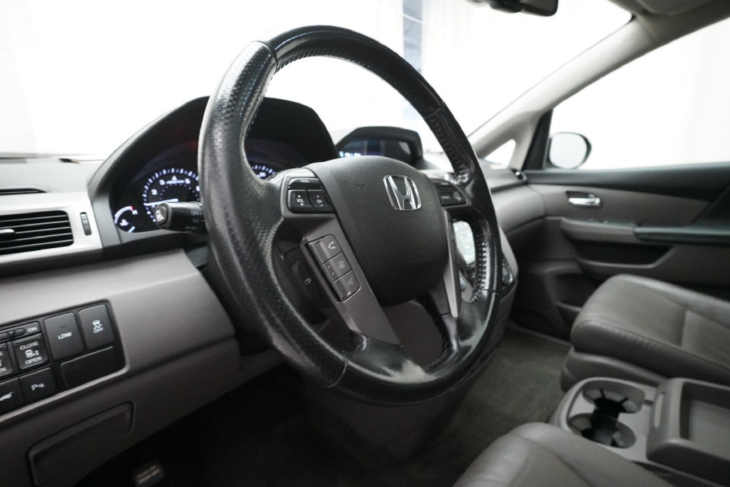 Used 2016 Honda Odyssey Touring image 8