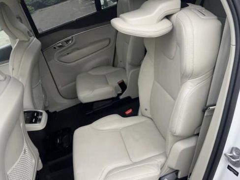 Used 2023 Volvo XC90 B6 Ultimate w/ Protection Package AWD/4WD image 6