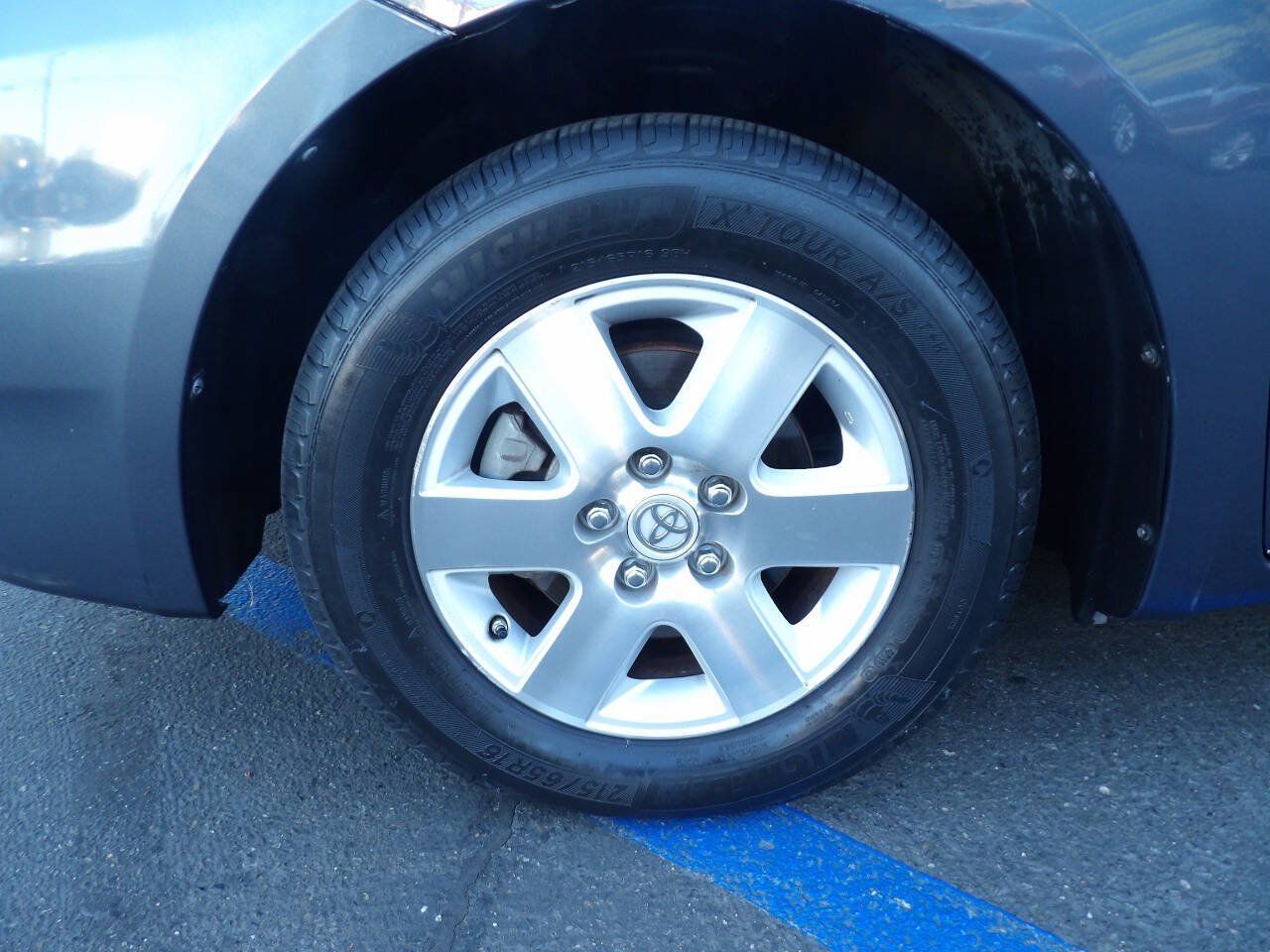 Used 2009 Toyota Sienna LE FWD image 14