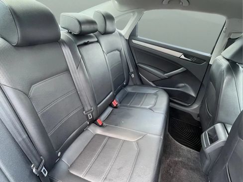 Used 2015 Volkswagen Passat 1.8T Limited Edition FWD image 22