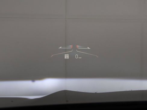 Used 2025 BMW X6 xDrive40i w/ Climate Comfort Package image 51