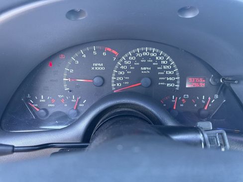 Used 1998 Chevrolet Camaro Z28 image 12