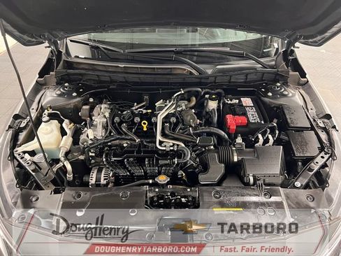 Used 2025 Nissan Altima 2.5 SV FWD image 25