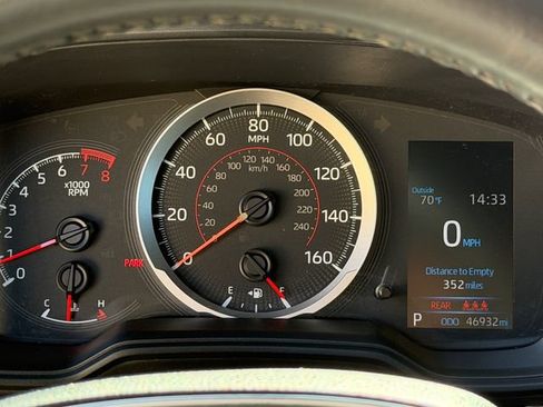 Used 2020 Toyota Corolla SE FWD image 30