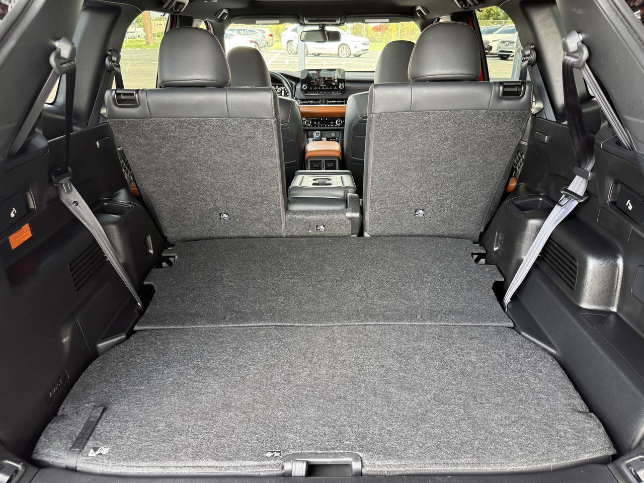 Used 2025 Mitsubishi Outlander SEL AWD/4WD image 45