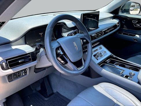 Used 2020 Lincoln Aviator Reserve w/ Equipment Group 201A RWD image 18