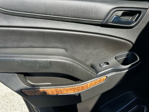 Used 2018 Chevrolet Tahoe Premier image 18