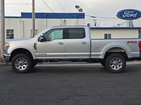 Used 2019 Ford F250 Lariat w/ Lariat Ultimate Package image 6