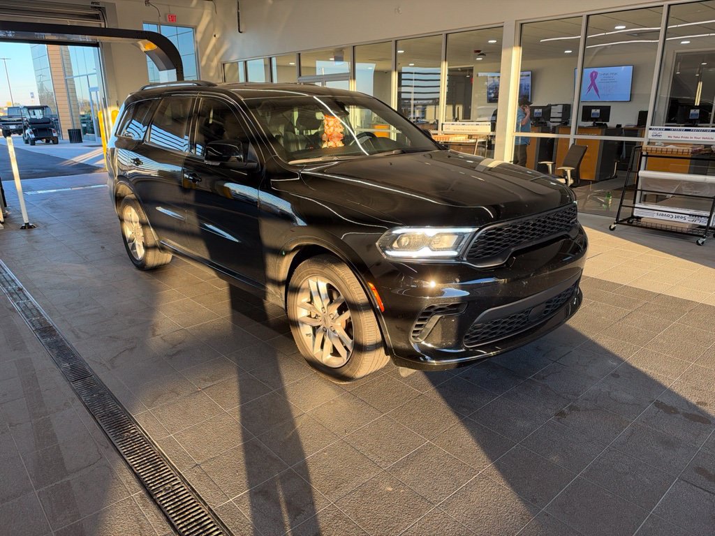 Used 2024 Dodge Durango GT RWD image 2
