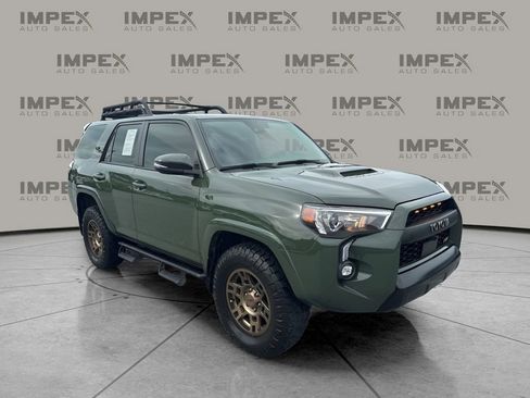 Used 2022 Toyota 4Runner TRD Off-Road Premium AWD/4WD image 7