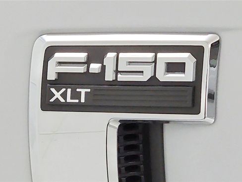 Used 2023 Ford F150 XLT AWD/4WD image 9