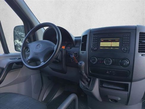 Used 2017 Mercedes-Benz Sprinter 2500 image 25