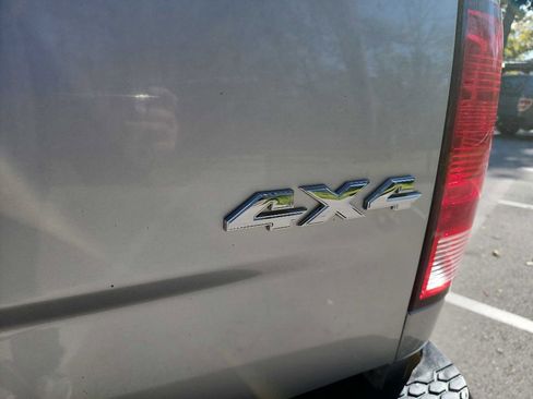 Used 2016 RAM 3500 Tradesman w/ Chrome Appearance Group image 10