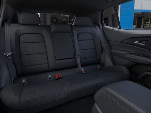 New 2026 Chevrolet Equinox EV LT image 17