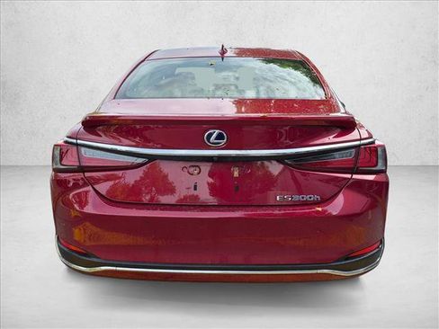 Used 2019 Lexus ES 300h w/ Accessory Package 2 FWD image 6