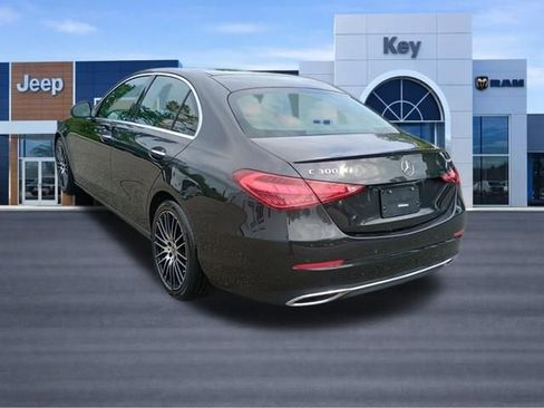 Used 2023 Mercedes-Benz C 300 4MATIC Sedan image 3